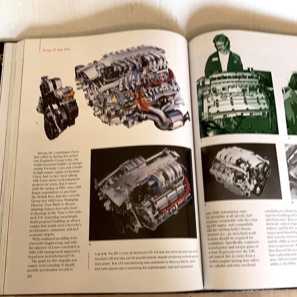 Corvette 60th Edition 2013 Hardback Publications International & Consumer Guide - Picture 12 of 12